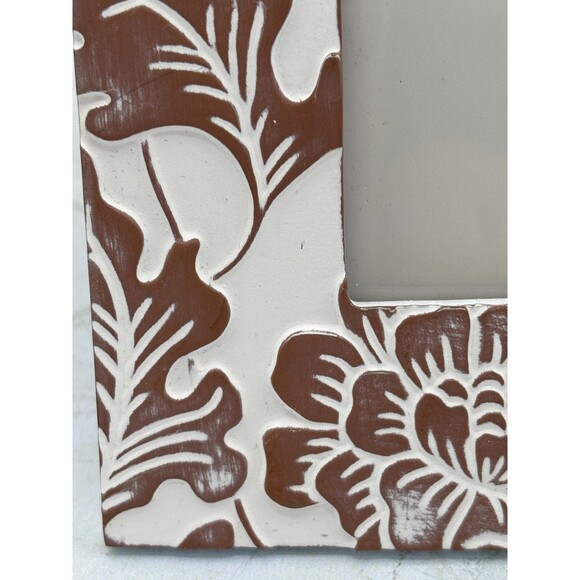 Shabby Chic 5x7 Photo Frame Cottage Distressed Whitewashed Relief Botanical NEW! - Picture 9 of 13
